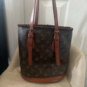 Auth Louis Vuitton Bucket Purse